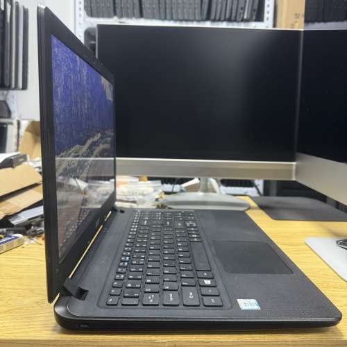 Acer Aspire ES1-572 (Core i3 / 15.6" 高清 / Win 11 / 永久Office / SSD)