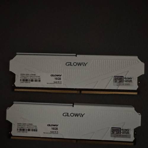 GLOWAY DDR4 RAM 32GB (16GB x 2) 3200MHz 白色 記憶體 內存