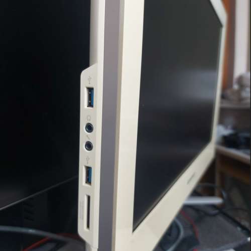 屯門良景輕鐵站交收 聯想 LENOVO IdeaCentre C340 有鏡頭 WIFI ALL IN ONE PC