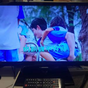 屯門良景輕鐵站交收 Samsung 三星 22吋 FHD Flat TV Series 5 電視機 UA22F5000AJ ...