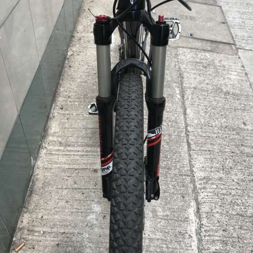 Corrected碳纖維價