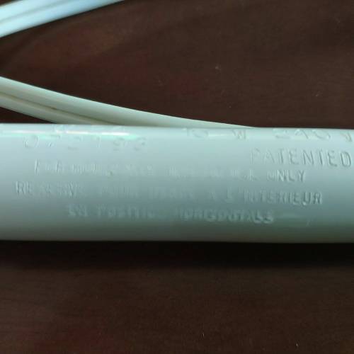 90%新 美國 Dampp-Chaser Storage DeHumidifier 鋼琴/衣櫃暖管（儲物防潮管）