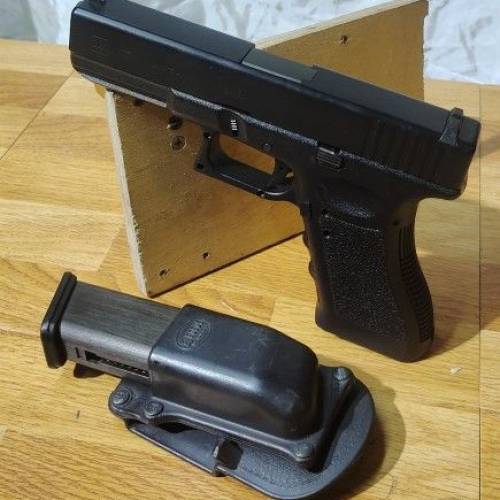 KSC G17 + pouch + Gunner DVD