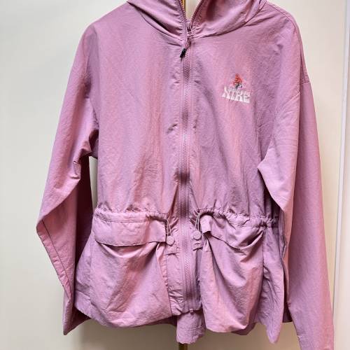 全新 Nike 女裝風衣