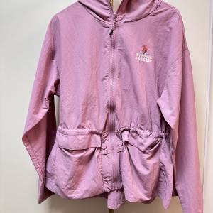 全新 Nike 女裝風衣