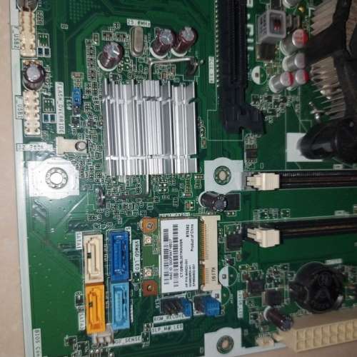 突然唔著. HP IPISB-CU Rev:2.00 mATX Motherboard w/ CPU+heatsink fan+WIFI CARD