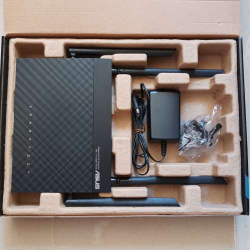 Asus RT-AC1200G+ wired & Dual-band Wireless-AC1200 wi-fi Router