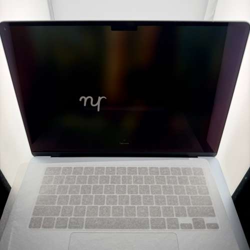 2025款苹果MacBook Air 15英寸，M4芯片，16GB内存，256GB存储，天蓝色，型号MC7A4L...