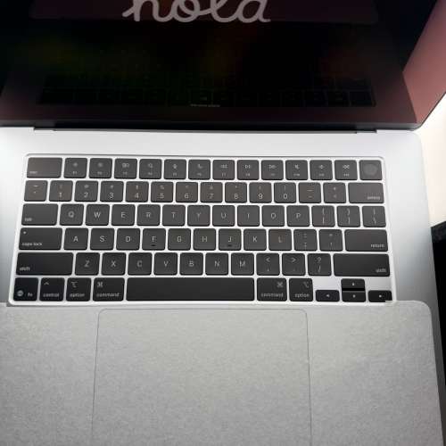 2025款苹果MacBook Air 15英寸，M4芯片，16GB内存，256GB存储，天蓝色，型号MC7A4L...