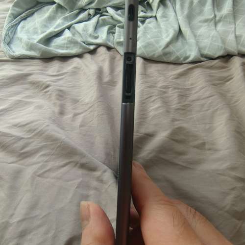 Lenovo Tab 4 10 Plus TB-X704L 10.1吋 4G, 少用，八成新，可以插電話卡上網