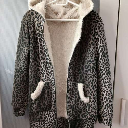 豹紋褸 Leopard print jacket / coat