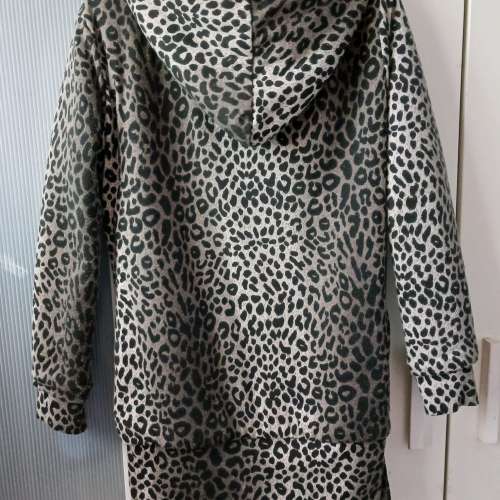 豹紋褸 Leopard print jacket / coat