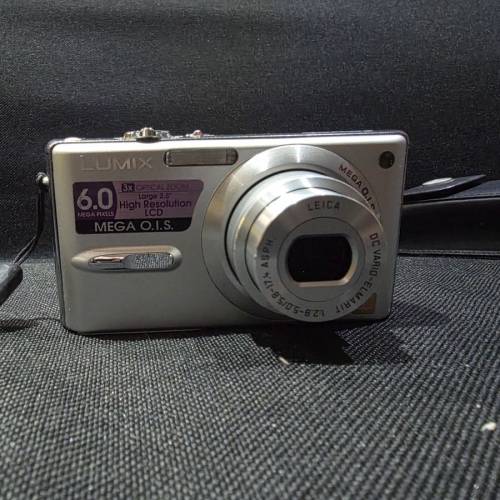 Panasonic Lumix DMC-FX9 (CCD / Made in Japan / Leica鏡)