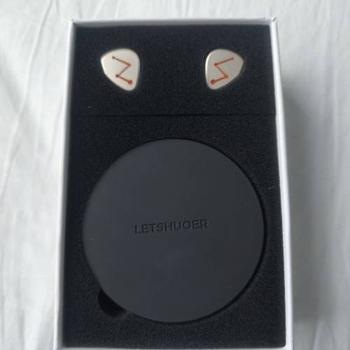 LETSHUOER DZ4 (三動圈 + 被動單元)耳機