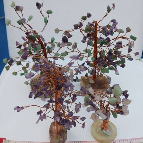 一手四棵 人手編織天然晶石富貴樹，共售 380元。 新年發財 。no.DR8.2.26