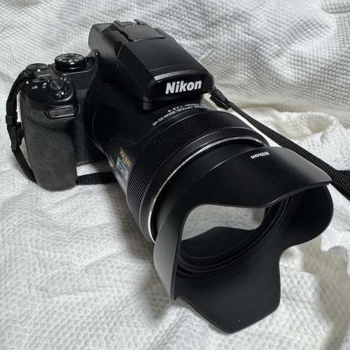 Nikon P1000