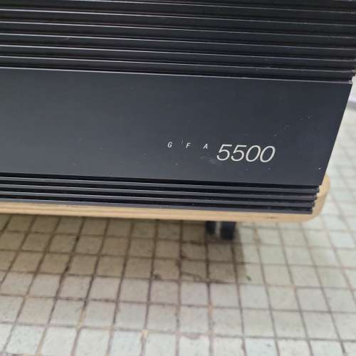 Adcom  GFA5500  後級 年尾清屋 平售