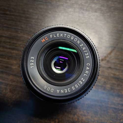 Carl Zeiss 35mm F2.4 Flektogon MC M42 東蔡