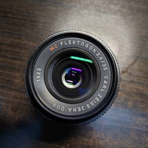 Carl Zeiss 35mm F2.4 Flektogon MC M42 東蔡