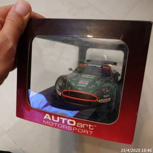 Aston Martin  1/18 Vantage N430