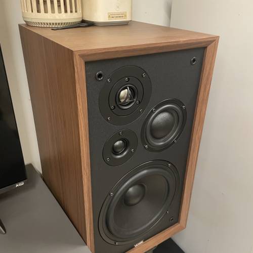 平放Vose A10 八吋低音四路分音書架喇叭