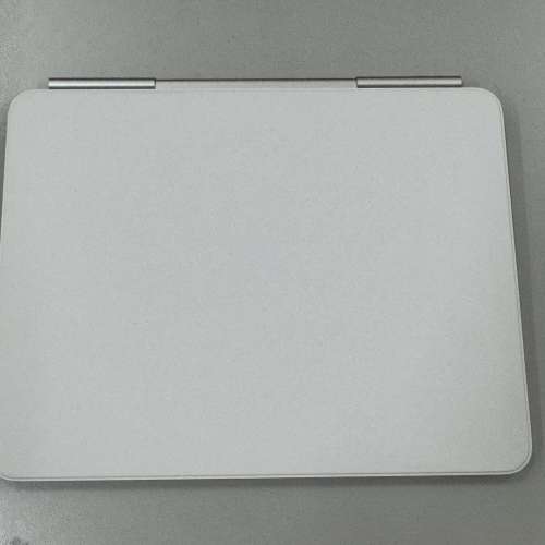 Apple magic keyboard for M4/M5 iPad Pro 13 inch (A2974) white
