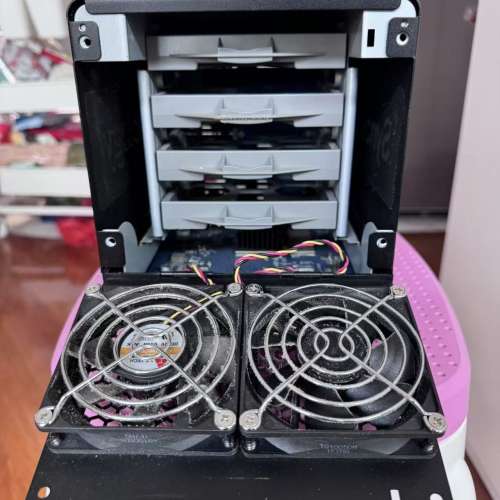 Synology DS420j NAS  群暉NAS