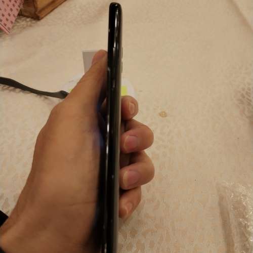 Huawei Mate 10 黑色手機送64gb記憶卡