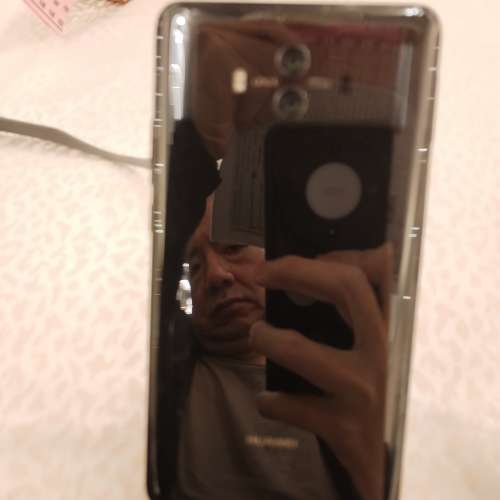 Huawei Mate 10 黑色手機送64gb記憶卡