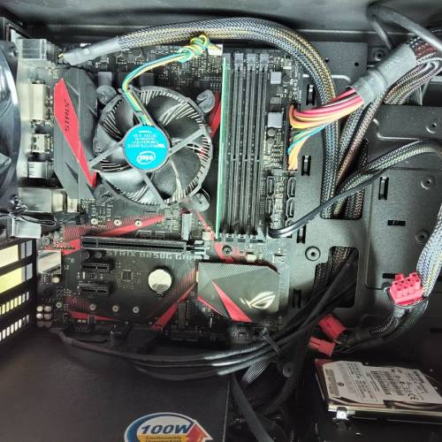 intel i7 7700 電腦一套