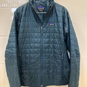 Patagonia Men Nano Puff Jacket  size M  90% new