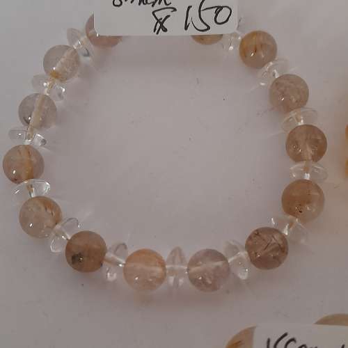 一手三條金髮晶珠串，共售三百八十元，單一條價錢如照片顯示。no.9.2.26