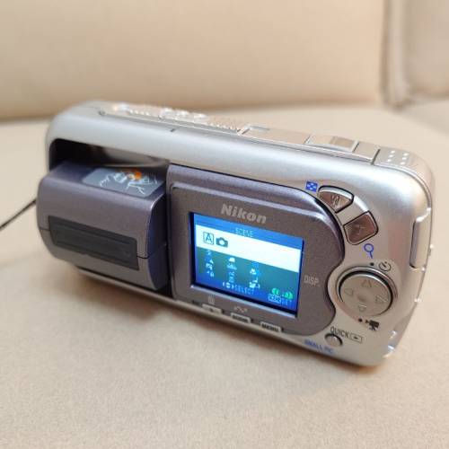 Nikon Coolpix 3500 新淨尼康CCD相機 E3500 Travel CCD Camera 等效37-111mm扭鏡頭...