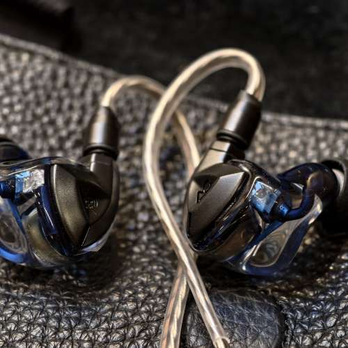 Campfire Audio Clara