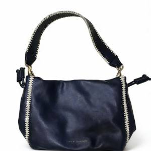 Tommy Hilfiger單肩包