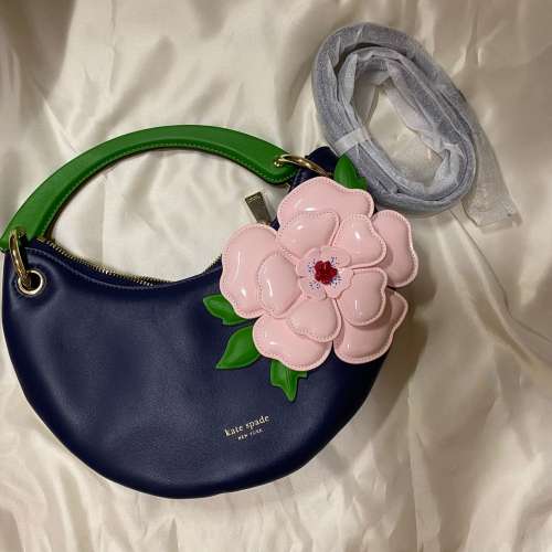 Kate Spade New York Sculpted Flower系列包
