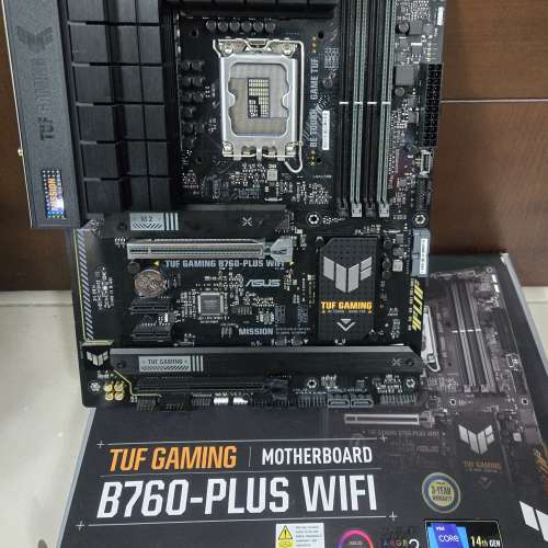 B760 plus ,Asus TUF ATX 底板