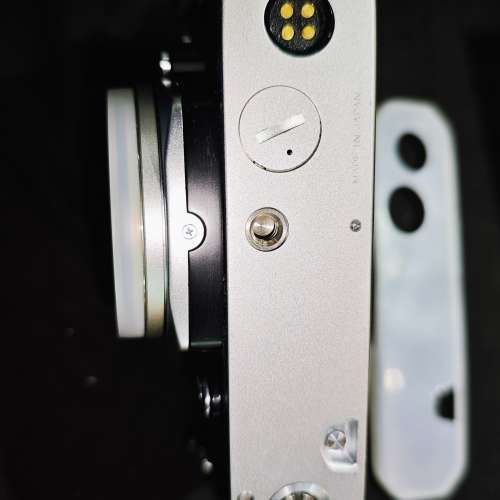 nikon 尼康 FE 一代 有盒冇單冇證 外觀99%new 功能正常 視窗有一點黑斑 不影響構圖