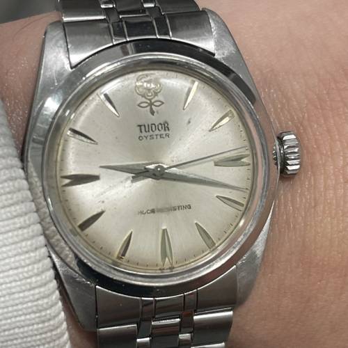 古董 TUDOR 大花 7934 配原裝TUDOR帶 $6900
