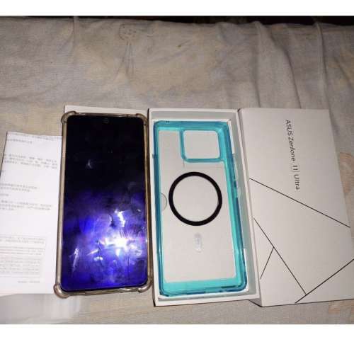 華碩 Asus zenfone 11 16+512