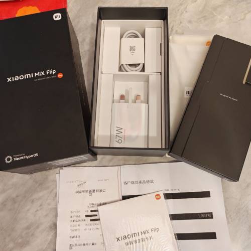 出讓或換： 小米 MIX Flip 折疊手機 (行機有保至20260817）