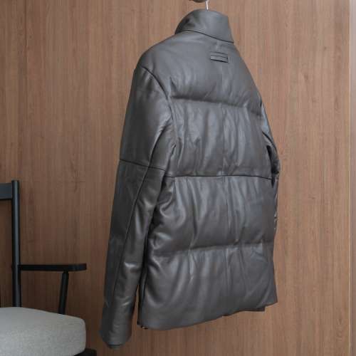 全新Ermenegildo Zegna小牛皮羽絨