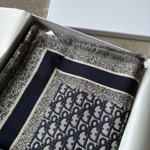 全新Dior羊毛真絲披肩