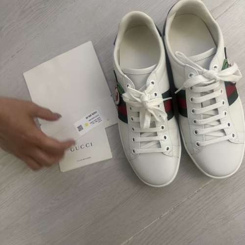 Gucci鞋