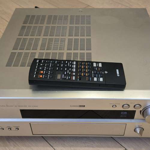 Yamaha RX-V1000 A/V Receivers, 5.1 (90% new)