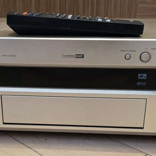 Yamaha RX-V1000 A/V Receivers, 5.1 (90% new)