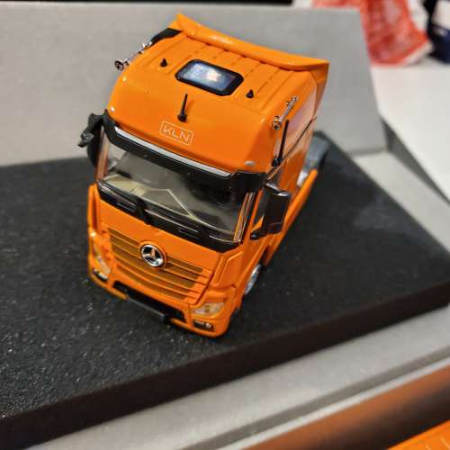 Kerry Logistics 貨櫃車模型