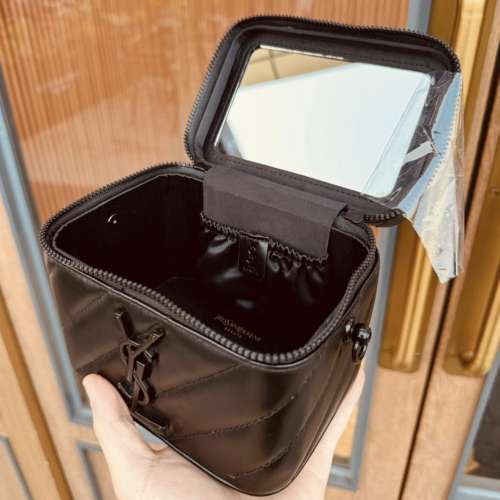 YSL Beauty 🌷贈品化妝箱