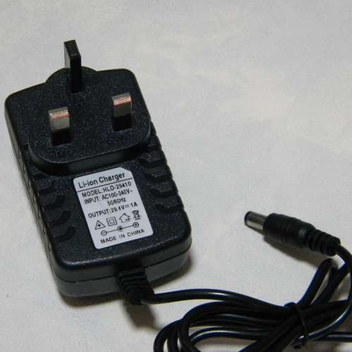 LG 無線吸塵機代用充電器 火牛29.4V 1.0A