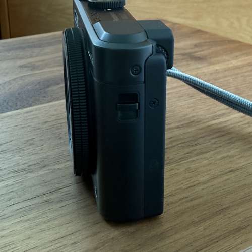 Panasonic Lumix DMC-LF1 黑色